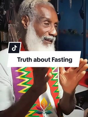 A post by @thinkhealth on TikTok caption: 76 Years Old Dr. Aris Latham explains how to live a full and healthy life through Raw Living Food. #vegan #tips #vegetarian #healthtips #health #viral #organic #food #healthy #benefits #fasting #diet #detox #rawfood #stemcells 