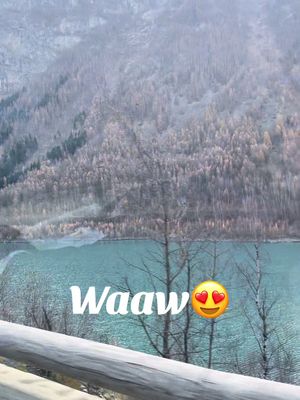 A post by @houssmes on TikTok caption: #nature #lac #montagne #lesalpes #france🇫🇷 #calme 