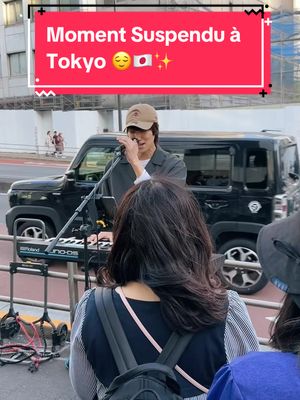 A post by @guichstory on TikTok caption: Pov : Tu sors d’une gare et tu tombes sur un artiste #pov #tokyo #japan #singing 