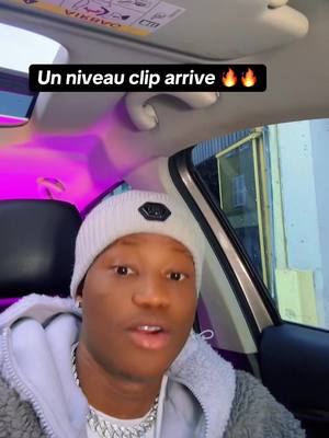 A post by @elcogon on TikTok caption: Out new ✈️#guineenne224🇬🇳 