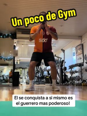 A post by @benzetim on TikTok caption: Seguimos trabajando! #benzetim #workhard #gym #deporte #futbol #entreno #entrenamiento