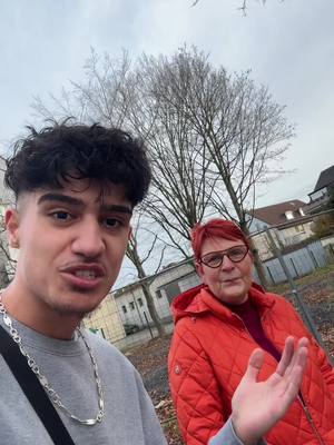 A post by @eldeno2account on TikTok caption: Lass uns alle Freibad gehen #fyp #eldeno #viral #fy 