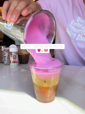 A post by @elpatronos1 on TikTok caption: #stitch mit @mangiawithmariah wir sind verloren 🥲 #greek #coffe #frappe #griechisch #tiktok #fy #humor 