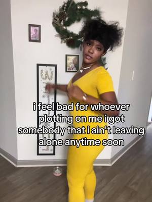 A post by @itzglizzx on TikTok caption: Lmao