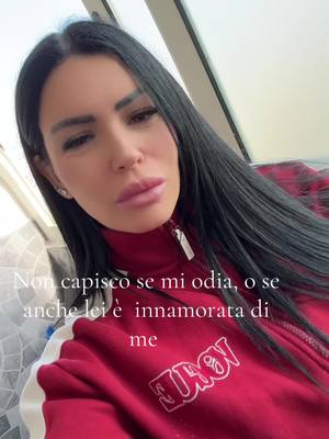 A post by @ritaconte902 on TikTok caption: Non si capisce seriamente😂😂#👋 #perteeeeeeeeeeeeeeeeeeeeeeeeeeeeeeeeeeee #😎😎😎😎😎 #ossessione #💫👋 