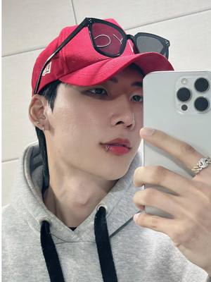 A post by @lunitacoreano on TikTok caption: Dime si tu estas igual, bebé #soltera #paratii #viral #fyp #blessd 