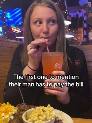 A post by @piper.steinacher on TikTok caption: Wish the men in question were there with us 🙄 @... #texasroadhouse #fyp 