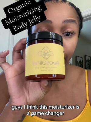 A post by @nurseeboni_ on TikTok caption: BeesOline organic and therapeutic skincare. Click the shopping cart below and give it a try you wont regret it!! @beesoline_neth #organicskincare #moisturizer #naturalproducts #blackowned #ttstakeover #tiktokshopblackfriday 