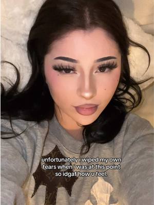 A post by @mari4eliana on TikTok caption: n they were not worth ruining my favorite lashes over. #makeup 