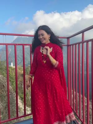 A post by @givina18 on TikTok caption: 1 mitho pal #vedetar #dharan #spreadlove #fyp 