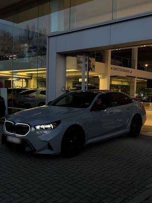 A post by @evenepoel.remco on TikTok caption: Special delivery @bmw 🤩🔥 Thanks for the great service as always.🙏🏻💙