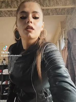 A post by @valeriaelisabeta22 on TikTok