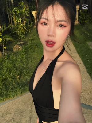 A post by @naunt02 on TikTok caption: #สโลว์สมูท Glamour#foryou #สปีดสโลว์ #สโลว์สมูท 