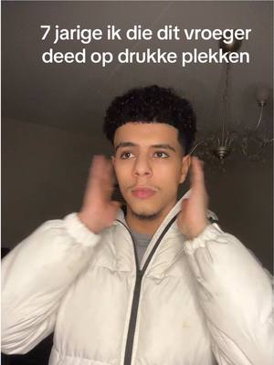 A post by @zakaboula on TikTok caption: Als je dit deed moet je me volgen 👉🏻😂👈 #voorjou #herkenbaar #fyp 