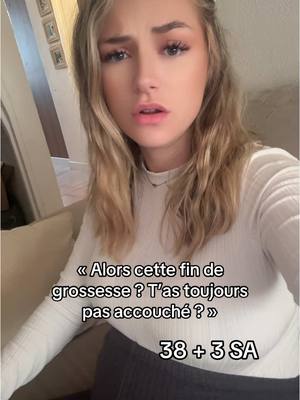 A post by @kimberleyderin on TikTok caption: Des #decembrette2022 ici ?  #grossesse #enceinte 