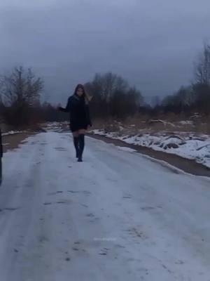 A post by @vika_nika_331 on TikTok caption: #кукла