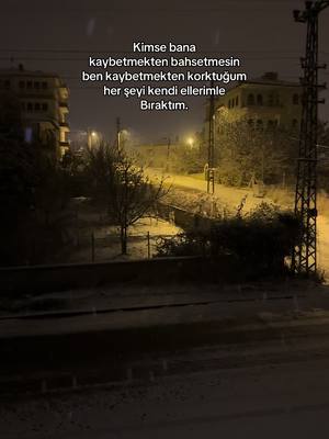 A post by @eliff2104 on TikTok caption: 🌨️🤍 #storylikvideolar #sözlüvideolar #keşfetolsun #çubuk 