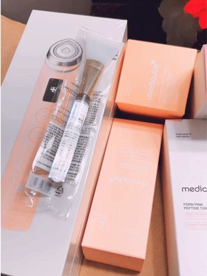 A post by @sifen202 on TikTok caption: Unleash the power of Medicube skincare! Don’t miss out—your skin deserves the best!#skincare #medicube #ladies 