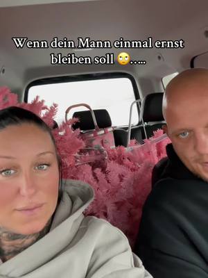 A post by @proemseldriver on TikTok caption: Es ging eigentlich um den tosa baum …🤫😂😂#viral #fy #fürdich #foryoupage #fd #foryou #fyp 