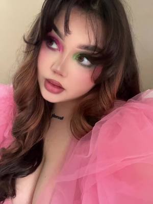 A post by @earthxluvr on TikTok caption: wanted to show the makeup for wicked yesterday 💓💚 