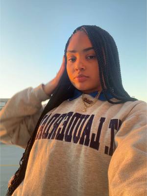 A post by @idontexistir.l on TikTok caption: #fypシ゚viral #paratii 