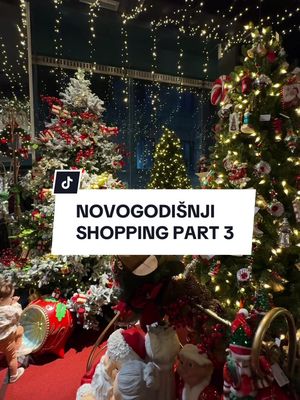 A post by @food.journalista on TikTok caption: i volim da ukrasim i ne volim da opteretim svoj prostor 😅🎄 #holidays #christmas #novogodisnjadekoracija 