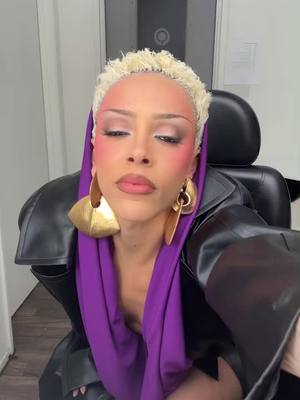 A post by @dojacat on TikTok caption: @tacobell GOOFIN AROUND AGAIN N IM PISSED 💯 CATCH ME AT THE DRIVE THRU CAM #tacobellpartner 