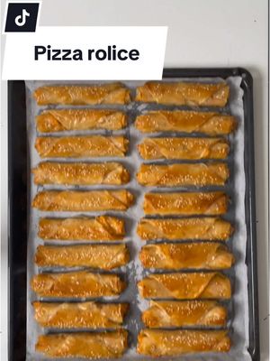 A post by @marijamazalin on TikTok caption: Hrskave pizza rolice 😍  RECEPT - 200g šunka - 200g sir - 2 žlice ketchupa - origano po želji - 500g listova za pite i savijače (treba 10 listova) - 150ml ulje - 150ml voda - sol, sezam 1. Izmiješaj naribane šunku, sir, origano i kethup 2. U šalici izmiješaj ulje i vodu 3. Uzmi po dva lista za pite i savijače, svaki premaži mješavinom vode i ulja te izreži na 4 jednaka dijela  - ostale listove drži pokrivene krpom da se ne suše 4. Na svaki dio stavi po 1 žlicu smjese sira i šunke i zarolaj kao u videu 5. Rolice stavljaj na pleh obložen papirom za pečenje (drži ih prekrivene krpom) 6. Premaži uljem, posoli i stavi sezam 7. Peci 15min na 220C ili dok ne vidiš da su zlatne  #pizza #rolice #jednostavnirecepti #pizzarolls #EasyRecipes #pizzarolice #snack #crunchy #snack #dinner #easydinner #vecera #brzirecepti 