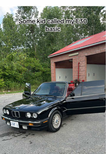 A post by @mikeeey11 on TikTok caption: Iykyk #bmw#e30#fyp 