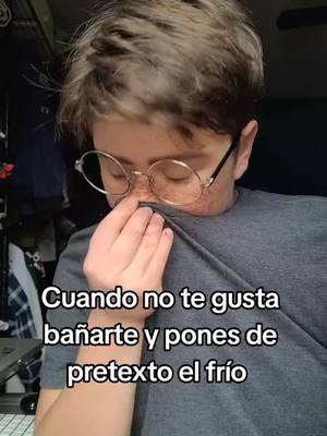 A post by @lajuventudnovuelve on TikTok caption: todos ahorita jaja #humor #frio #transboy🏳️‍⚧️ 