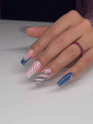 A post by @danyfloresnails on TikTok caption: ❄️❄️❄️ #christmas #nails #christmasnails #acrylicnails 