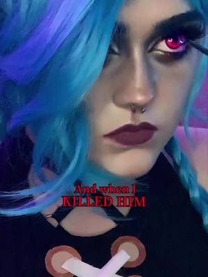 A post by @trixcosplays on TikTok caption: It was so fun to play around with the eye colour switch 👀🖐 #arcane#arcanecosplay#jinx#jinxcosplay#jinxarcane 