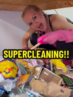 A post by @aurikatariina on TikTok caption: The world’s best cleaner 😍😍 #forfree #deepcleaning #transformation 