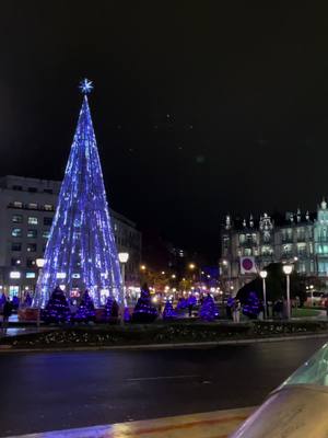 A post by @elhoussinenadir on TikTok caption: #الغربة🇪🇸 #fypシ #bizkaia #españa #paisvasco #الهجرة_الى_اوروبا🇪🇺 #foryou #lghorba #elgrandetoto 