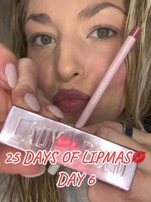 A post by @victoriakalina5678 on TikTok caption: Say 6💋💋#holiday #christmas #dancer #newyorkcity #makeuptutorial #makeup #lipstick #toofaced #tarte 