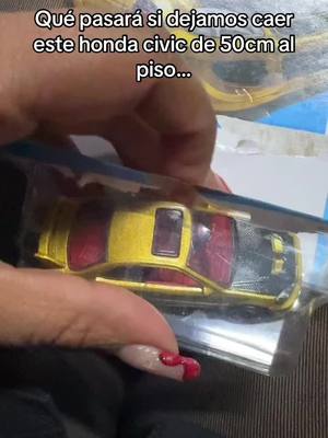 A post by @zandywheels on TikTok caption: Hasta que se desarme #zandywheels #hotwheels #pruebas #hotwheels #mattel #sigueme #regrese #comenta #chalco #