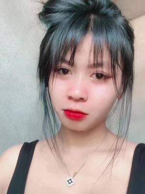 A post by @__phin___ on TikTok caption: មិចហើយ😅