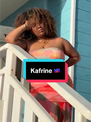 A post by @iamgardenna on TikTok caption: 1 kafrine lé hauts à la plage 🇷🇪👒#974 #retouraupéi #team974 #viral #pourtoi #reunionnaise #crespa 