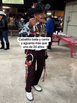 A post by @nenas956 on TikTok caption: #caballito #baila #canta 