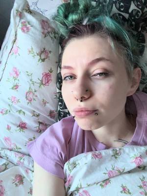 A post by @.nasstaanas on TikTok caption: #дерганная #влог 