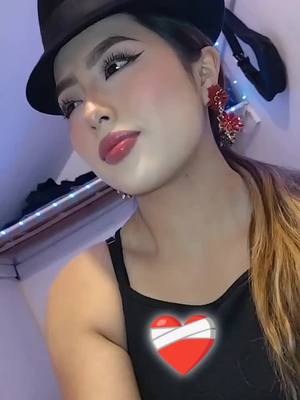 A post by @jessicachiguano3 on TikTok caption: 🤍#parati❤️🍀 #fpyシ #destacametiktokツ #sigueme_y_te_sigo 