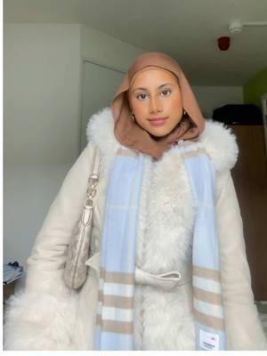 A post by @zsa.xoxo on TikTok caption: Special request from dilan and kho😭😭😭#fyp #foryou #russianprincess #winterwonderland #winter #pinterest #hijabi #uni 