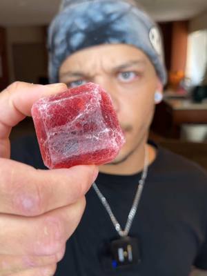 A post by @spicyycam_ on TikTok caption: #Stitch with @Silky Gem Crystal Candy 