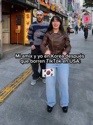 A post by @miketoks on TikTok caption: Se vienen nuevos trends de BTS 😍 #humor #korea Hace un frío tremendo y nuestra ropa es de @NovaMEN by @FashionNova  👕Places To Be Crewneck  👖 Clover Wide Leg