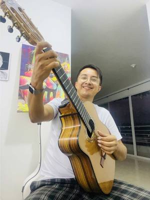 A post by @pablopazrequintista on TikTok caption: Coqueta… @HEREDERO #pablopazrequinto #elrequintodetiktok #rolitas #coqueta 