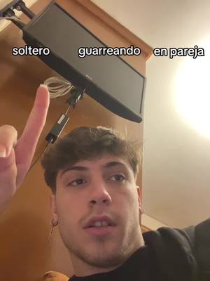 A post by @jorgemarqueez_ on TikTok caption: y no guarreaba pk no podia😬 #parati #🏳️‍🌈 