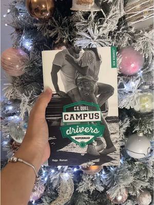 A post by @laurelounis on TikTok caption: Campus drivers tome 1 #BookTok #booktokfrance #tiktok_france #hugoroman #pourtoi 