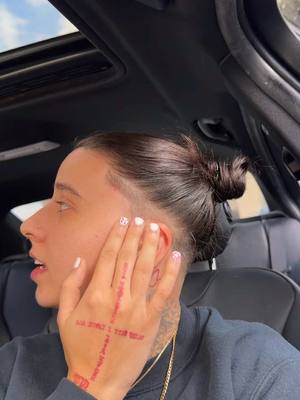 A post by @michibabyy_x3 on TikTok caption: alil clean up #fyp #trending #🏳️‍🌈 #wlw #foryou #lgbtq 