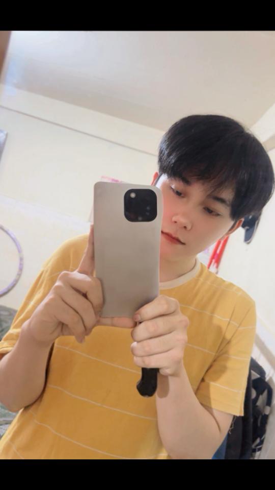 A post by @bkimhak on TikTok caption: 🤨💖