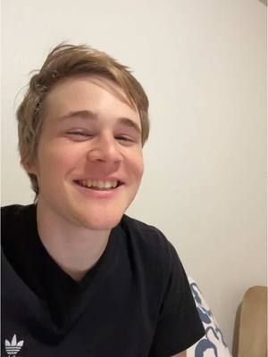 A post by @caseysimpson on TikTok caption: Espero verte allí! Enlace en la biografía
